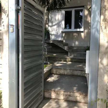 Karabelli Apartment Búč