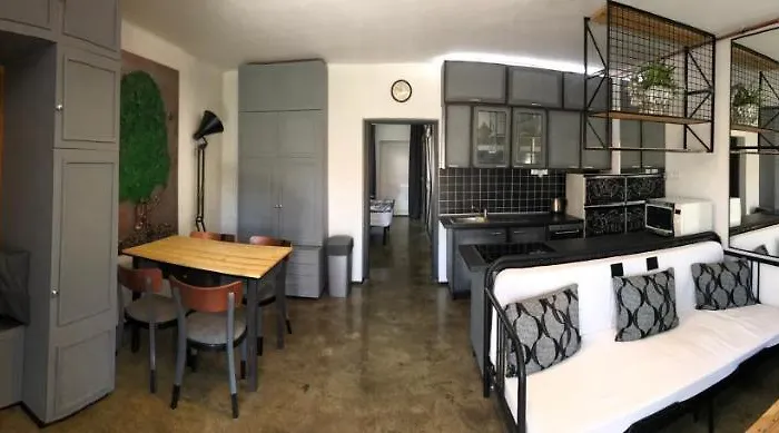 Karabelli Apartament *